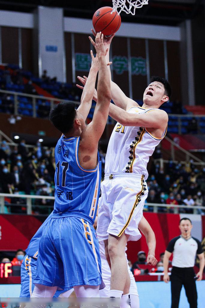 北京首钢迎意甲关键赛,赛后战术微调,目标明确,赛程密集仍需轮换的简单介绍 北京首钢迎意甲关键赛,赛后战术微调,目标明确,赛程密集仍需轮换的简单介绍