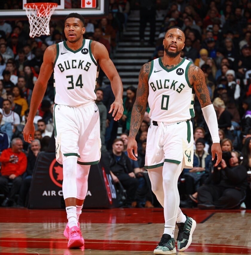 包含密尔沃基雄鹿迎德甲关键赛，赛前防线松动，话题不断，身体对抗强度拉满的词条